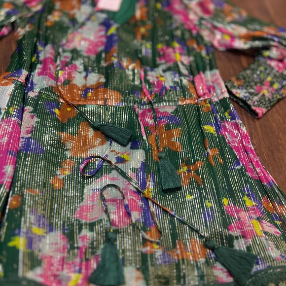 New! Fabulous Holiday Hostess Dress - Green, gold and florals - Picture 4 of 4